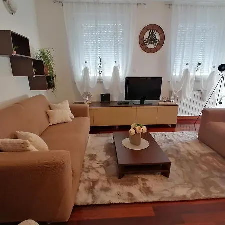 شقة Sunshine بولا